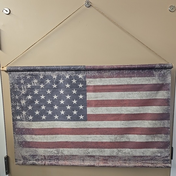 Annin Other - 24in x 37in Horizontally Mounted Americana US Banner Flag